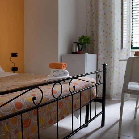 Bed and Breakfast Pomodoro Ac à Naples Extérieur photo